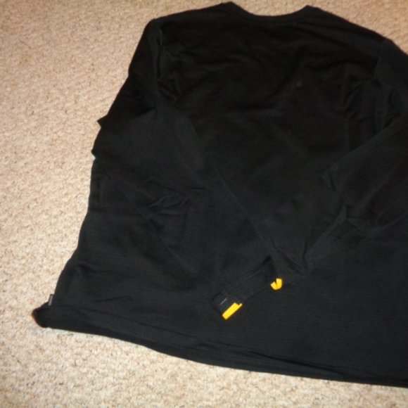 NWT Nike Dri-fit Iowa Hawkeye Long Sleeve Pullovers - GO HAWKEYES !!! - Picture 4 of 6